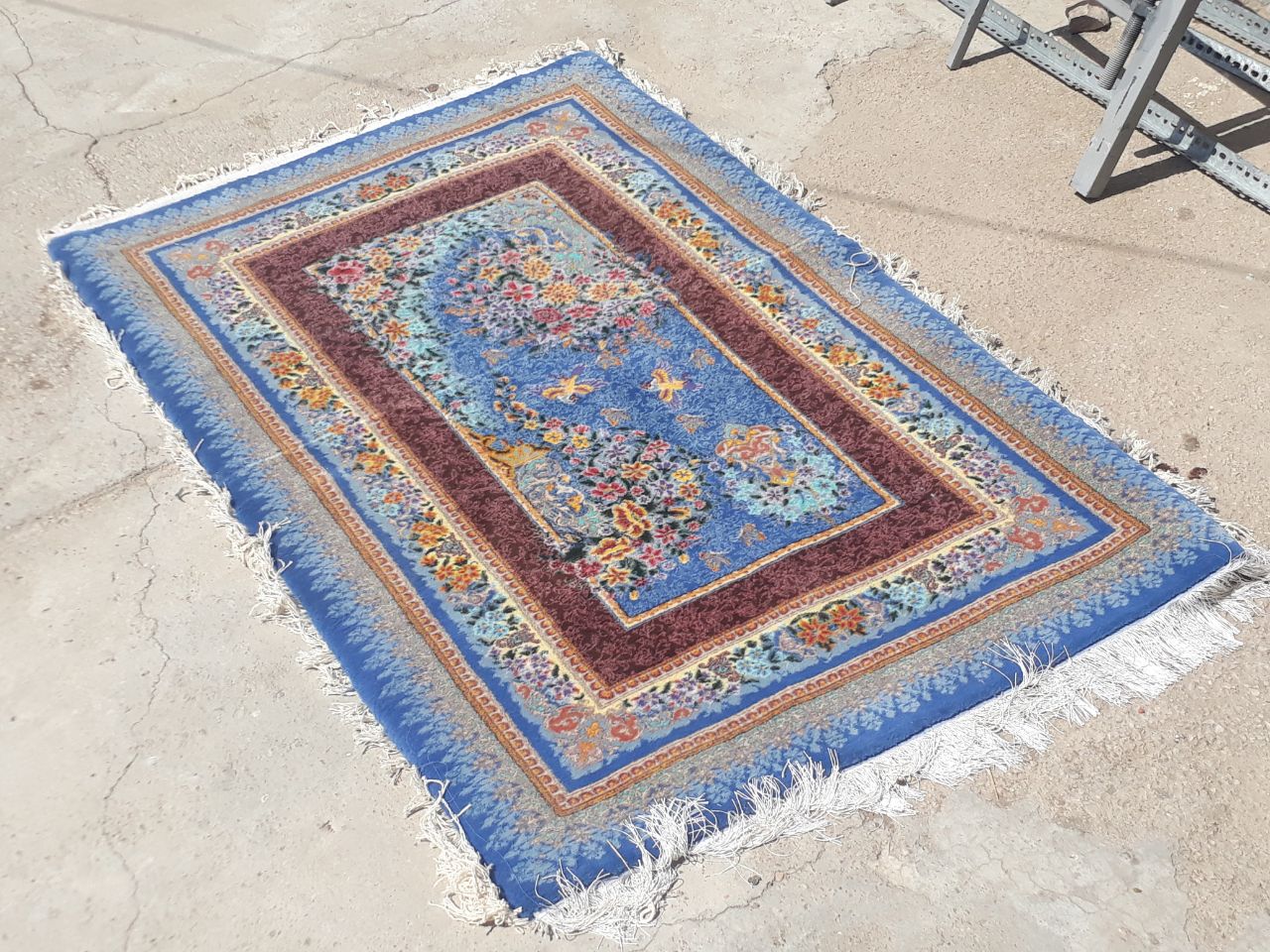 صنعت مغفول مانده قالی بافی در لنده جان دوباره گرفت/آموزش هایی که ختم به اشتغال زنان خانه دار شد+فیلم و تصویر