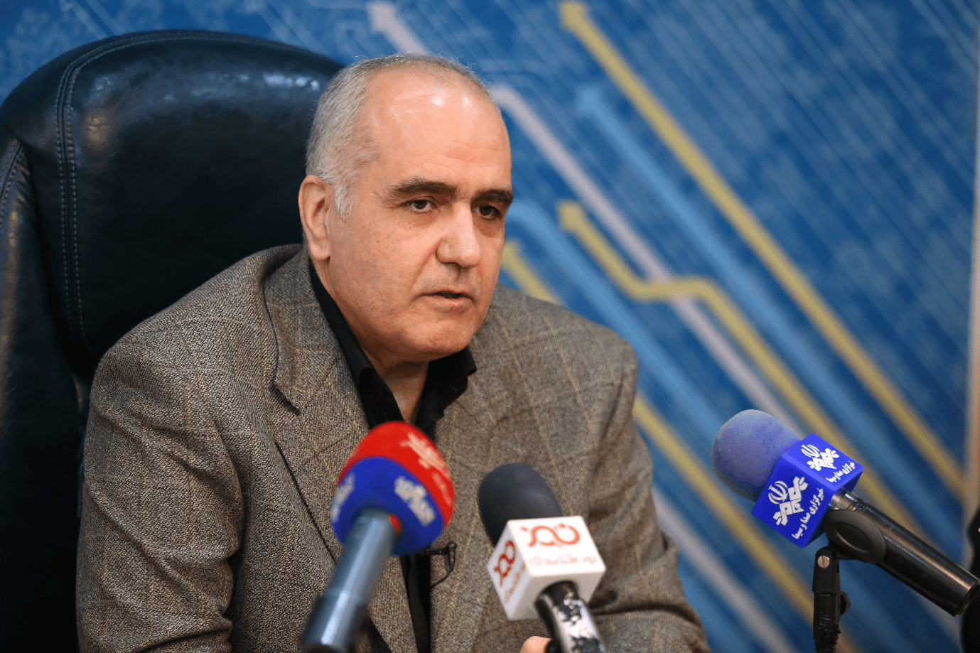 رکورد تولید در انتخاب الکترونیک شکسته شد رکورد تولید در انتخاب الکترونیک شکسته شد