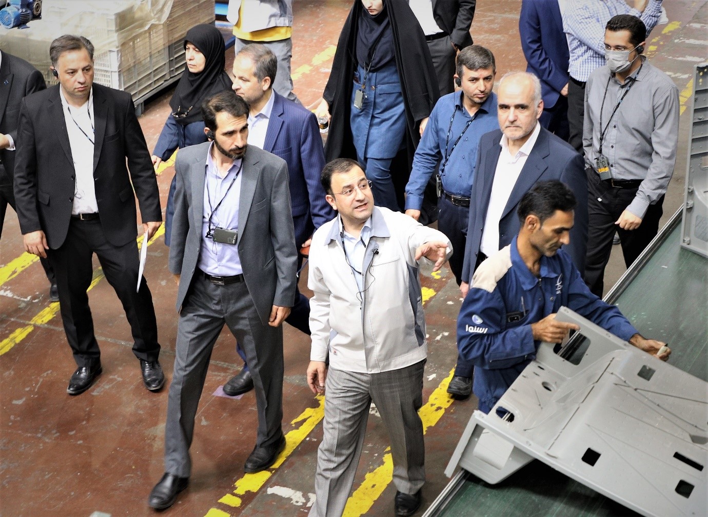 اشتغالزایی ۱۵۰ هزار نفری گروه صنعتی انتخاب الکترونیک اشتغالزایی ۱۵۰ هزار نفری گروه صنعتی انتخاب الکترونیک