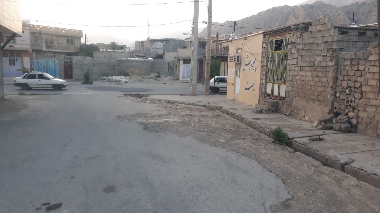 وضعیت بسیار بد زیر ساختی خیابان ها و کوچه ها در لنده+تصویر وضعیت بسیار بد زیر ساختی خیابان ها و کوچه ها در لنده+تصویر