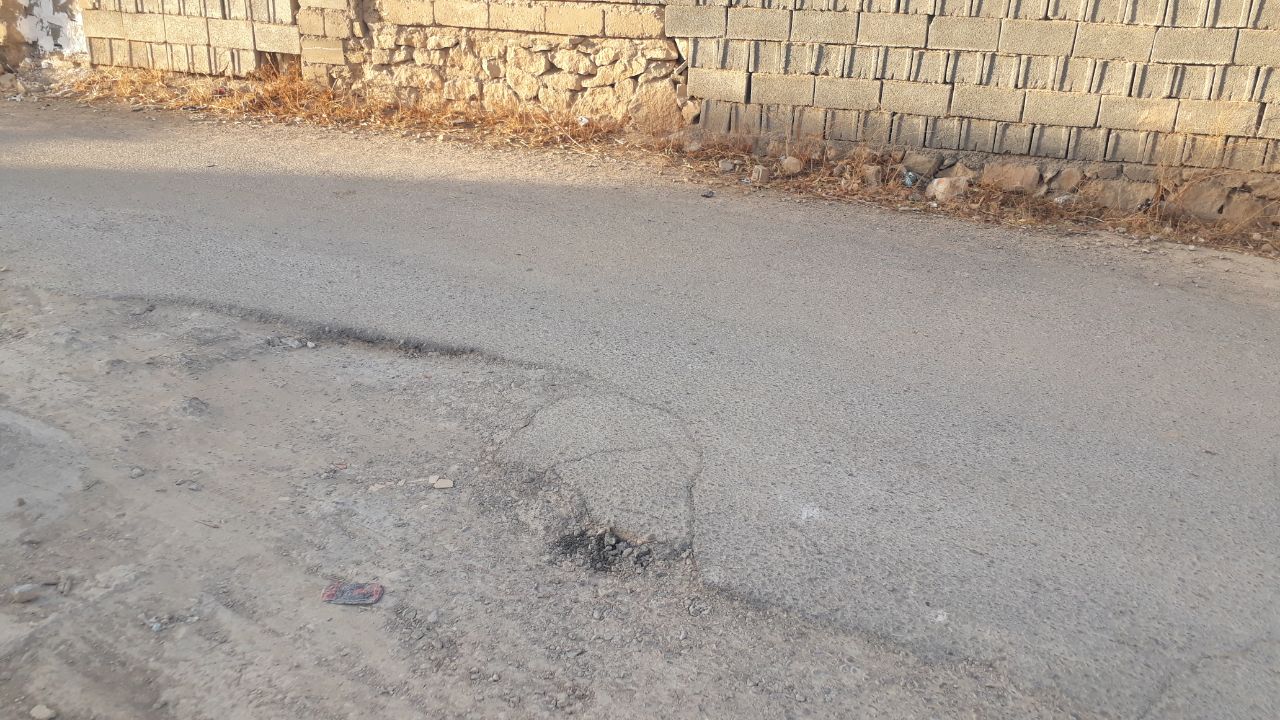 وضعیت بسیار بد زیر ساختی خیابان ها و کوچه ها در لنده+تصویر وضعیت بسیار بد زیر ساختی خیابان ها و کوچه ها در لنده+تصویر