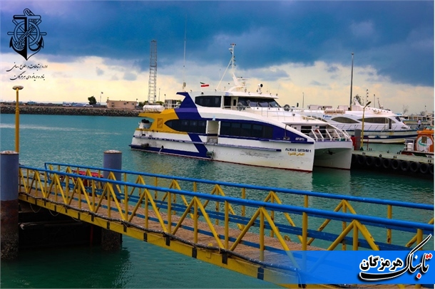 جابجایی بیش از یک میلیون نفر مسافر و گردشگر در بنادر شرق هرمزگان / بندر شهید حقانی پرترددترین پایانه مسافری دریایی کشور