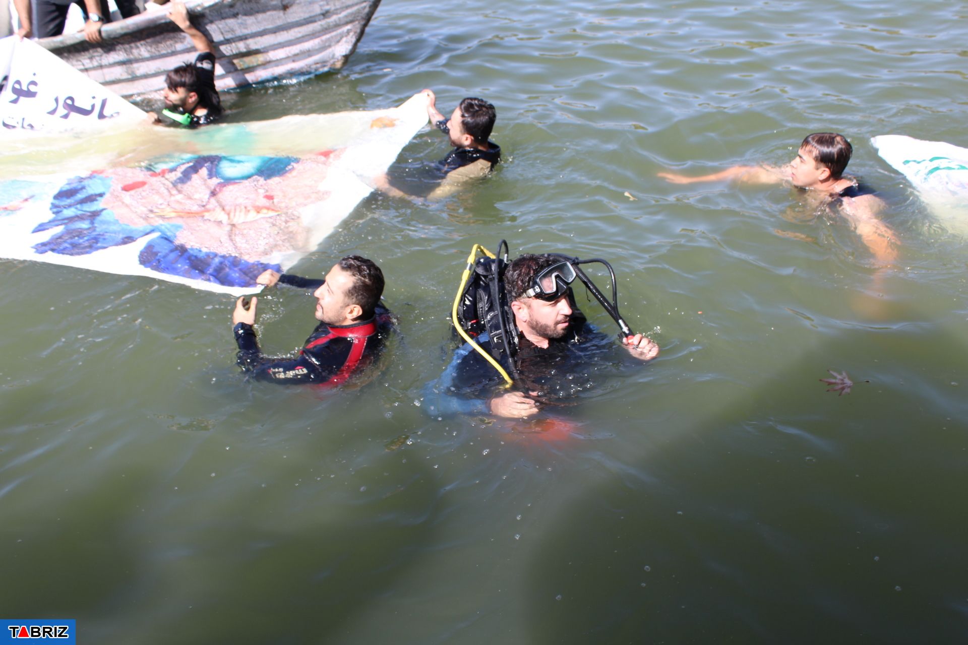 مانور امداد و نجات در ائل گلی تبریز مانور امداد و نجات در ائل گلی تبریز