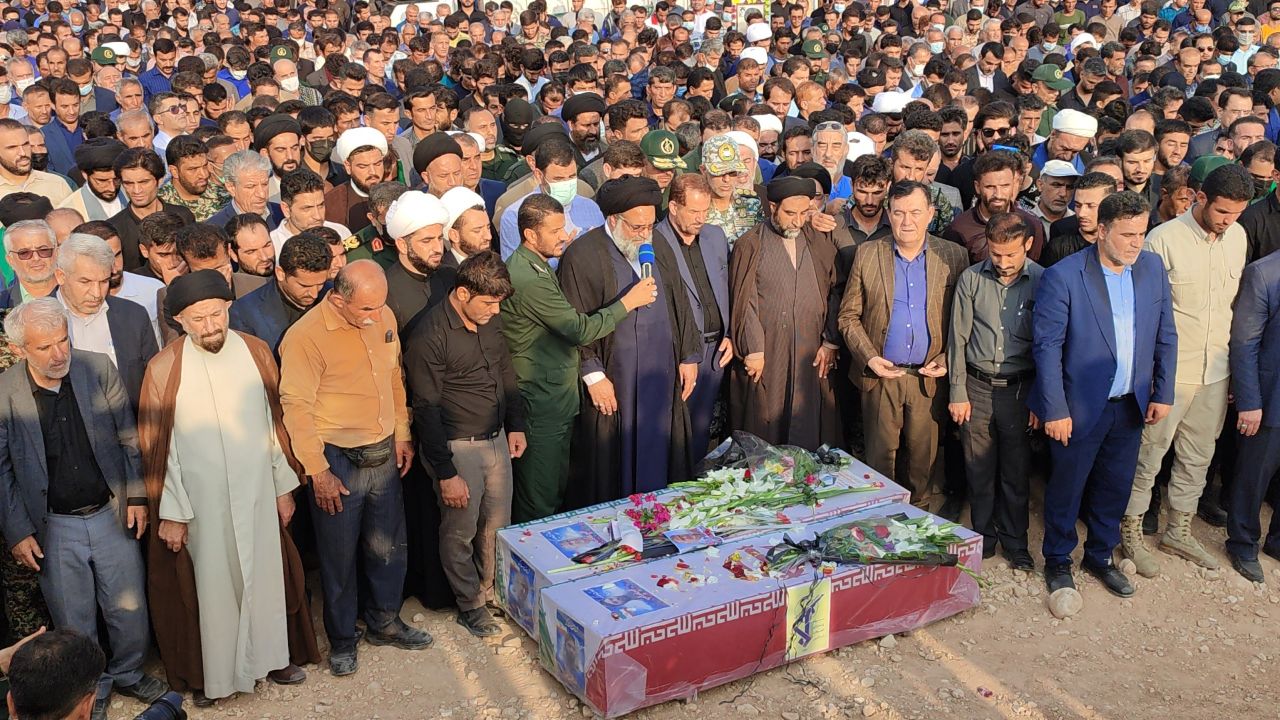 حاشیه نگاری تابناک از مراسم تشییع در بهمئی + فیلم