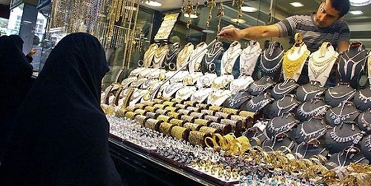 سرقت نافرجام طلافروشی در کرج/ به جای اسلحه اسید برده بود