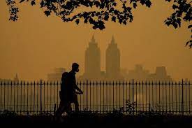 ادامه آلودگی هوا میتواند خسارت جبران ناپذیری برای کشور به بار بیاورد ادامه آلودگی هوا میتواند خسارت جبران ناپذیری برای کشور به بار بیاورد