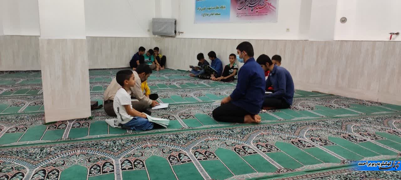 تجلیل از فعالان قرآنی در لنده+تصاویر تجلیل از فعالان قرآنی در لنده+تصاویر