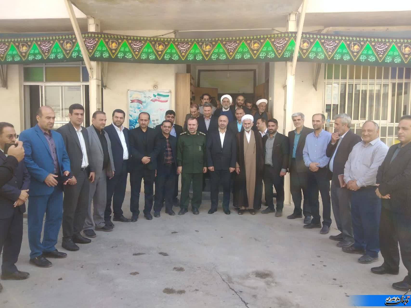 دیدار سرپرست فرمانداری و مدیران دستگاه‌های نکا با امام جمعه شهرستان