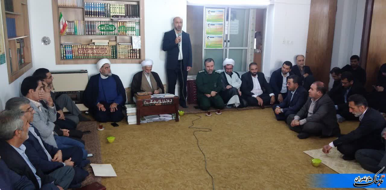 دیدار سرپرست فرمانداری و مدیران دستگاه‌های نکا با امام جمعه شهرستان