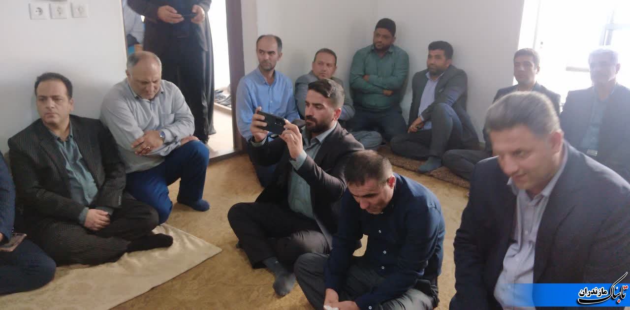 دیدار سرپرست فرمانداری و مدیران دستگاه‌های نکا با امام جمعه شهرستان