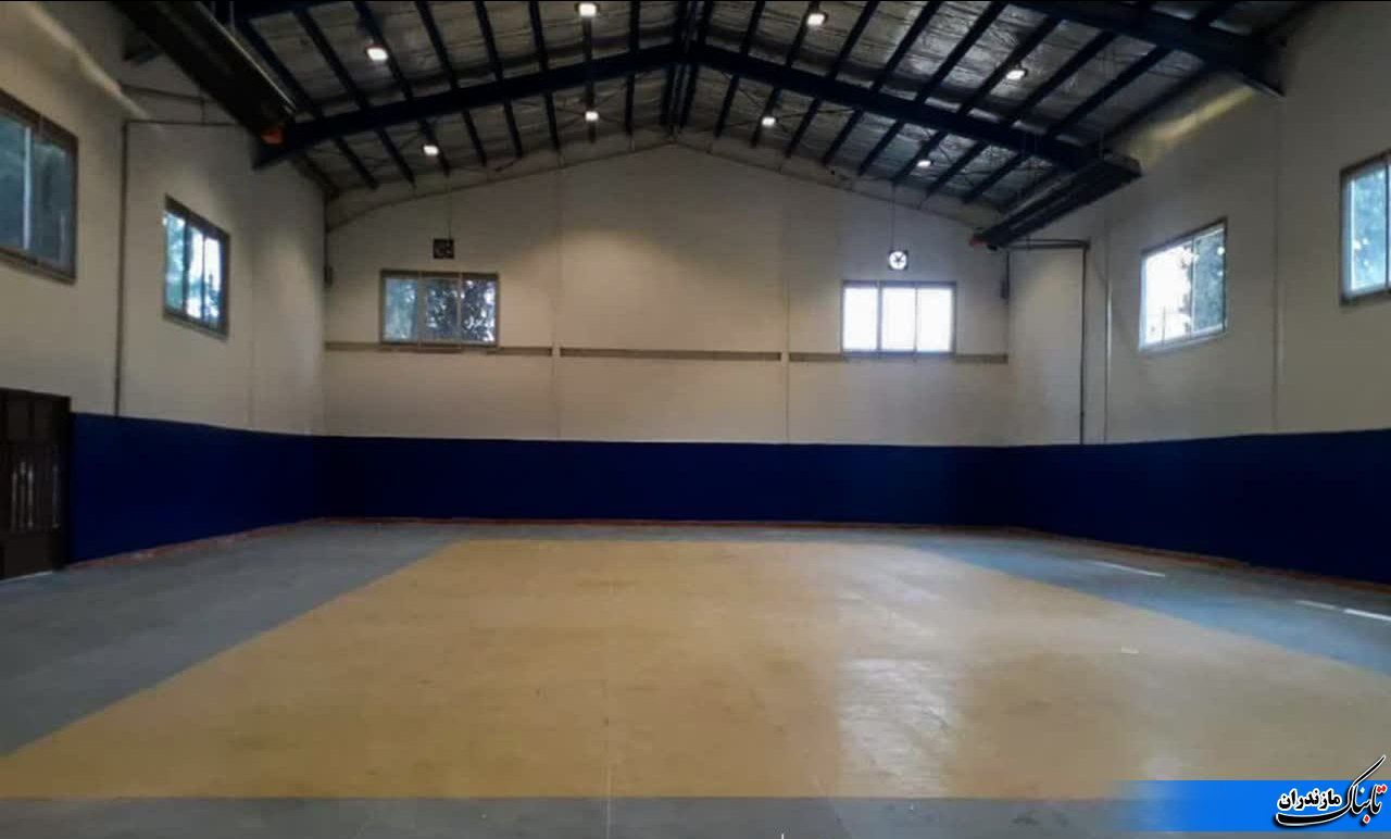 سالن ورزشی هنرستان شهید مطهری در اولین روز از هفته دولت به بهره برداری رسید