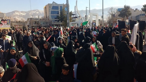 جشن انقلاب در سراسر ایران/ حضور حماسی مردم ایران در چهل و ششمین سالگرد پیروزی انقلاب + فیلم و عکس