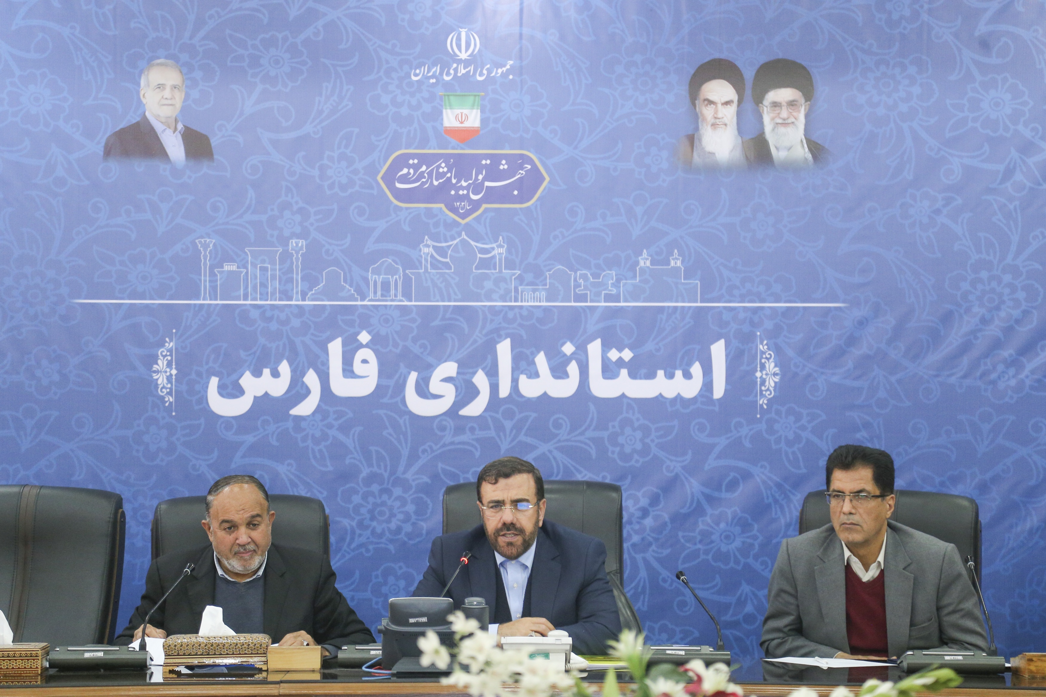 نظارت مستمر برای جلوگیری از تخلف گرانفروشی؛کمبودی در عرضه میوه و کالاهای اساسی نداریم نظارت مستمر برای جلوگیری از تخلف گرانفروشی؛کمبودی در عرضه میوه و کالاهای اساسی نداریم