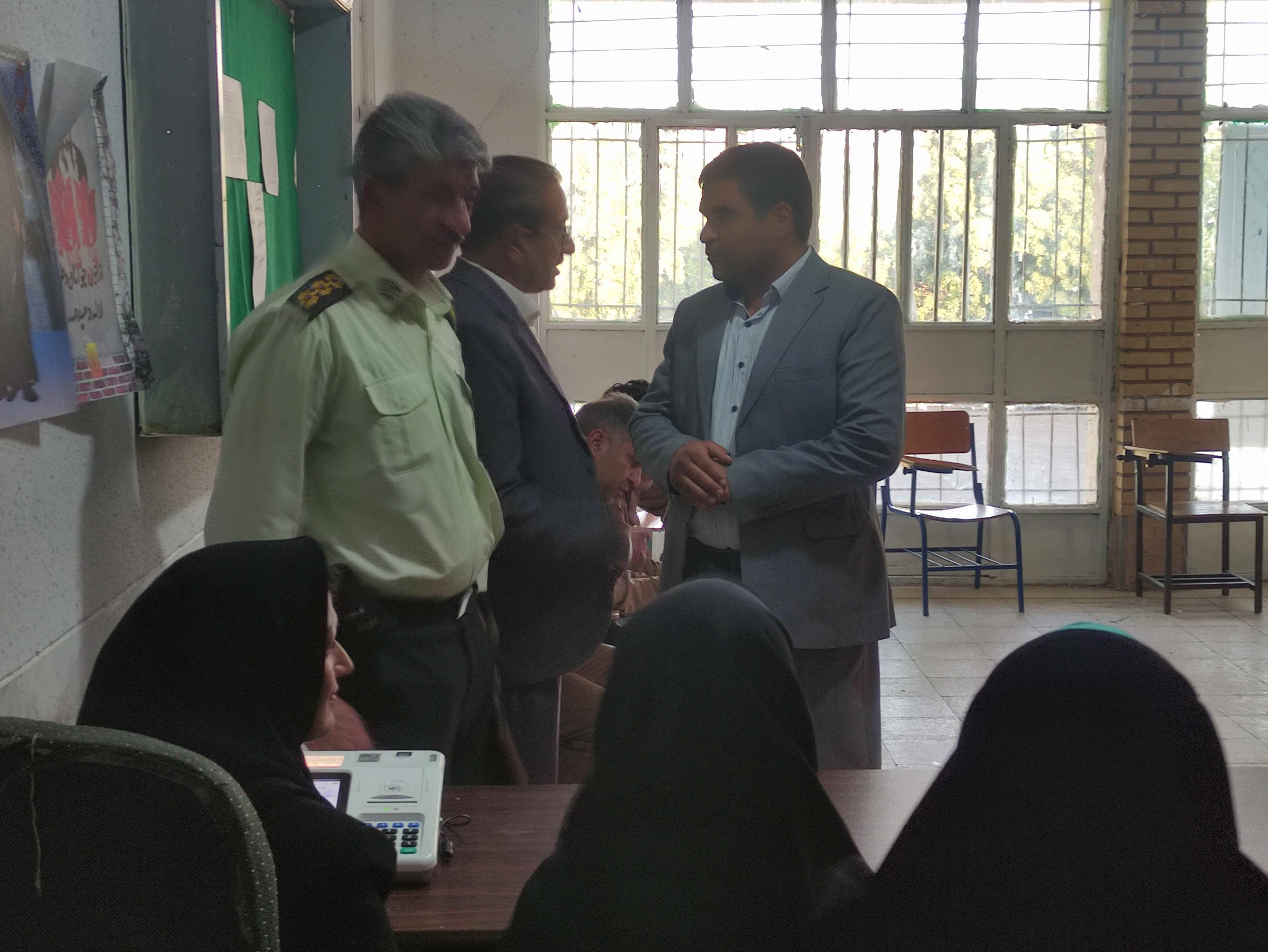 بازدید بخشدار مرکزی مارگون از شعب اخذ رای