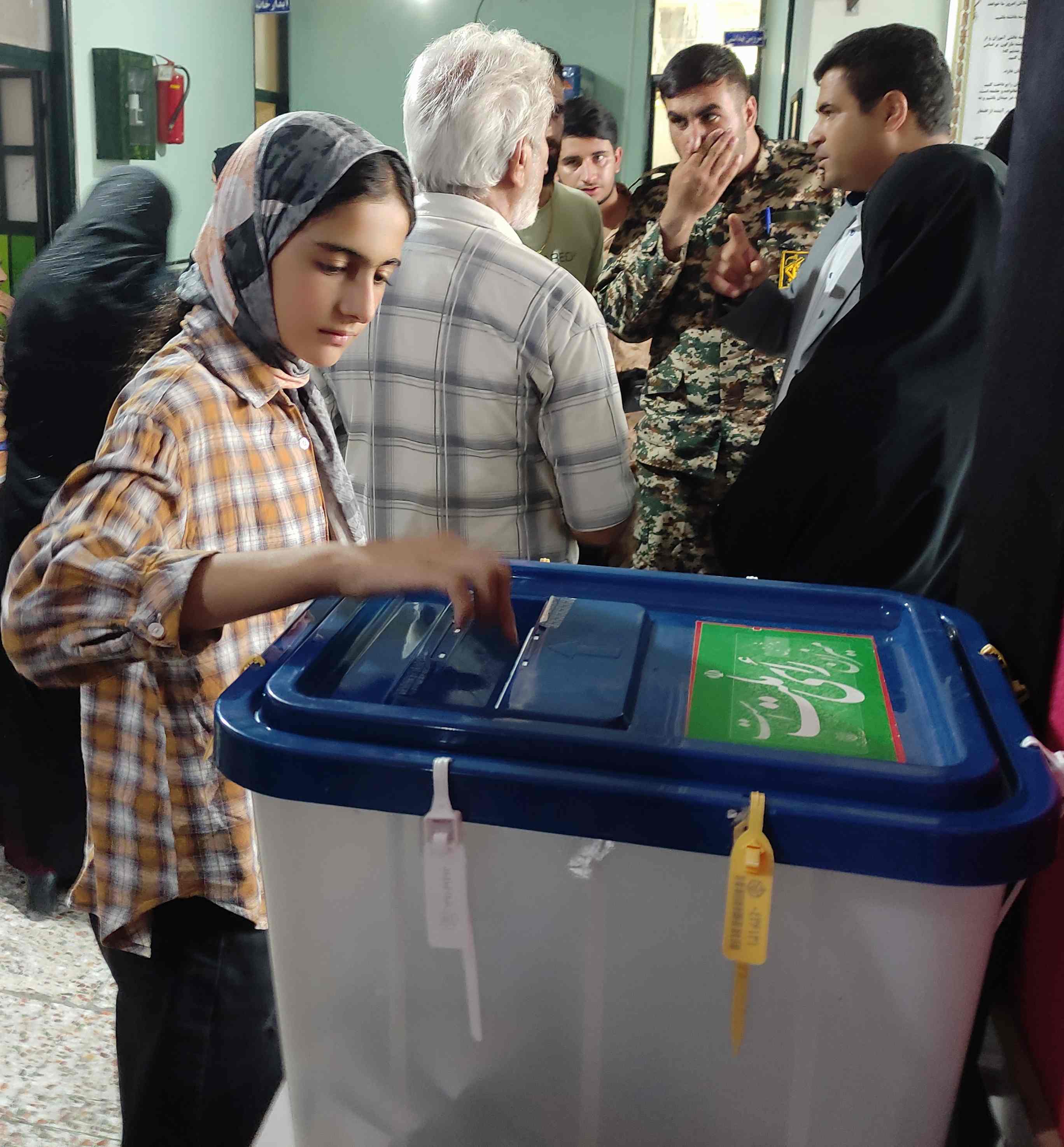 بازدید بخشدار مرکزی مارگون از شعب اخذ رای