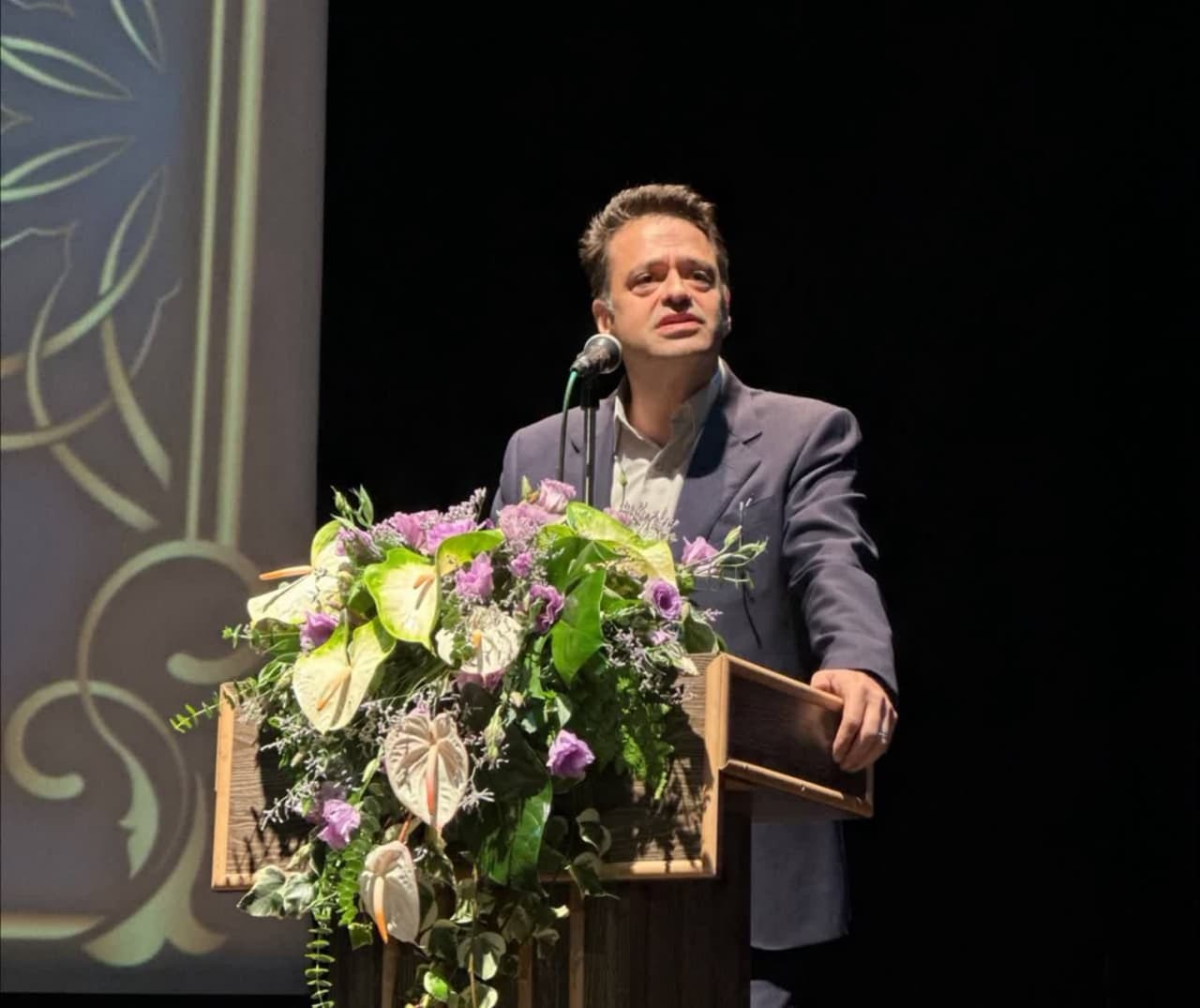 مشکلات ارزی در حوزه واکسن دام و طیور باید اصلاح شود/ دستورات خلق الساعه مانع توسعه در همه بخشها میشود