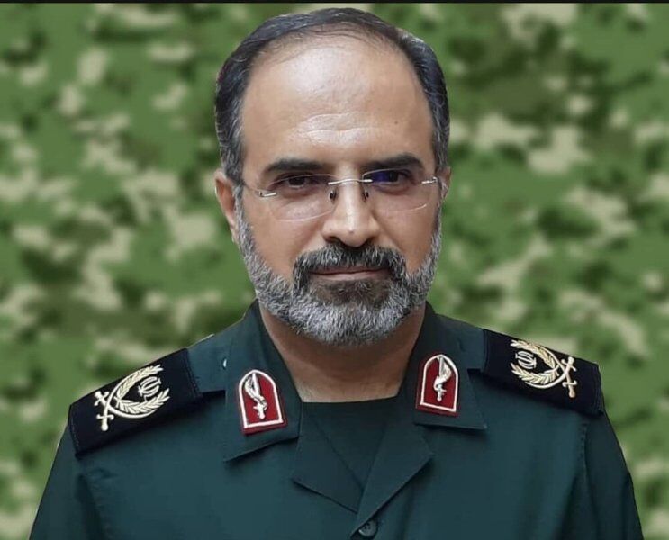 حمایت از تولیدکنندگان از دغدغههای سپاه است/ دیپلماسی فعال منطقهای راه برون رفت از مشکلات اقتصادی است