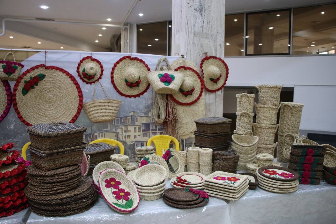 اختتامیه سومین جشنواره ملی و بینالمللی رسانهای «حریم رسالت» در رشت | تصاویر اختتامیه سومین جشنواره ملی و بینالمللی رسانهای «حریم رسالت» در رشت | تصاویر