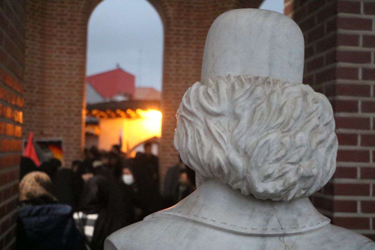 عزاداری ایام فاطمیه و سالروز شهادت میرزا کوچک جنگلی در رشت برگزار شد/ صدوسومین سالگرد میرزاکوچک با حضور شهید خوشنام نورانی شد+تصاویر عزاداری ایام فاطمیه و سالروز شهادت میرزا کوچک جنگلی در رشت برگزار شد/ صدوسومین سالگرد میرزاکوچک با حضور شهید خوشنام نورانی شد+تصاویر