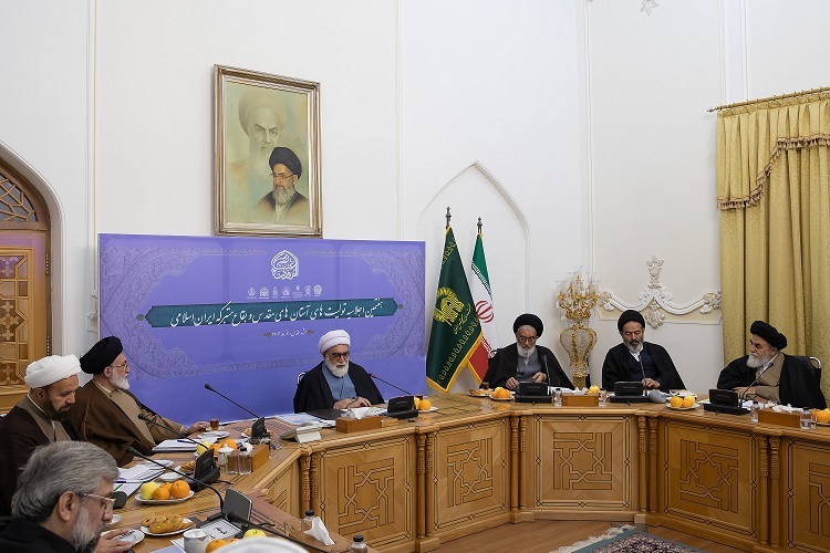 صرفه جویی انرژی اولویت حرم مطهر رضوی است/ شادیهای مشروع در اعیاد ائمه اطهار(ع) باید به جامعه منتقل شود+ گزارش تصویری صرفه جویی انرژی اولویت حرم مطهر رضوی است/ شادیهای مشروع در اعیاد ائمه اطهار(ع) باید به جامعه منتقل شود+ گزارش تصویری