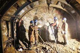 8 هزار زنجانی در شرکت‌های سرب و روی مشغولند