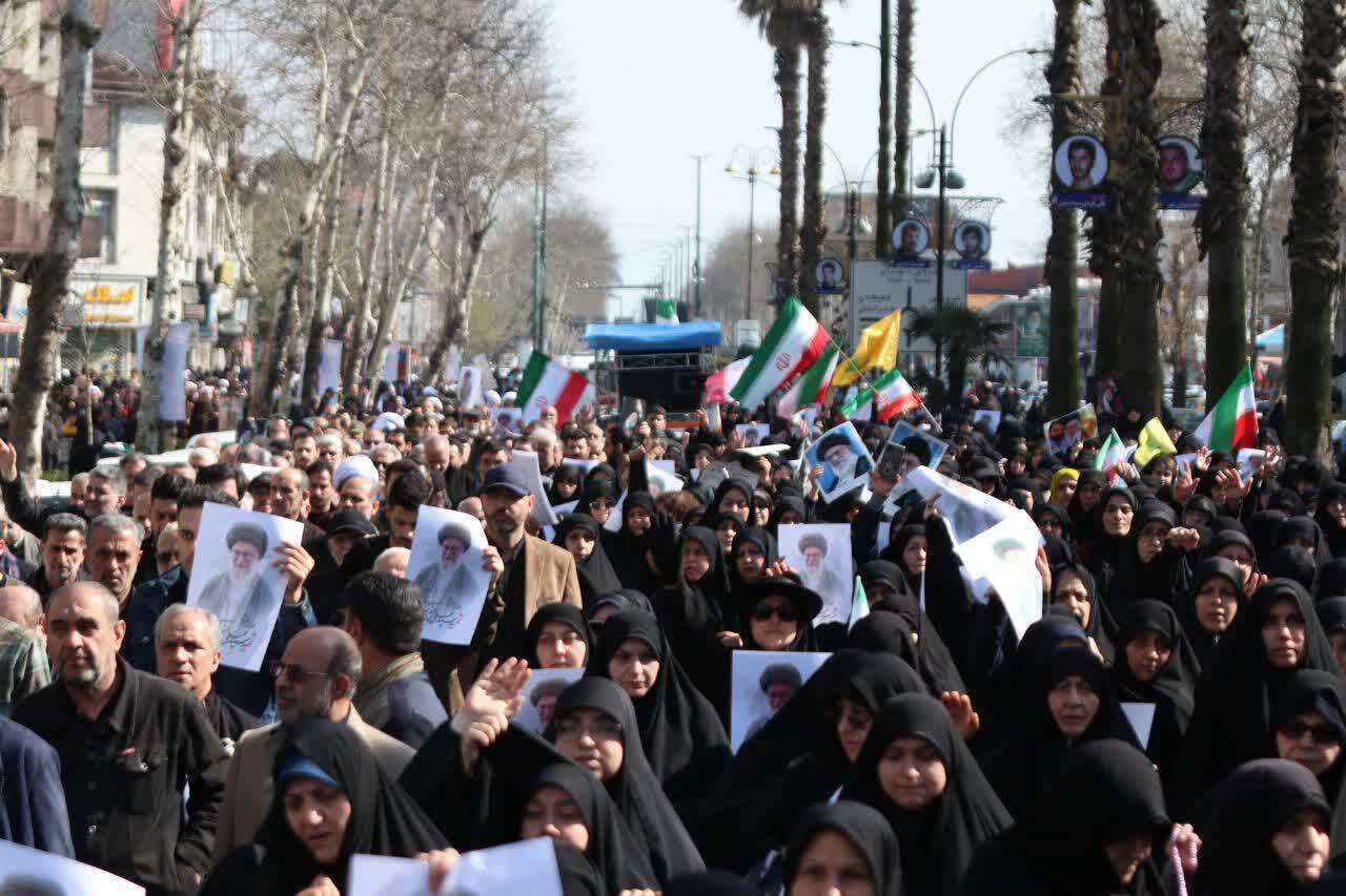 شش ستاره در آسمان افتخار گیلان / تشییع باشکوه شهدای گیلانی جنگ تحمیلی آمریکایی ـ صهیونی در رشت + تصویر