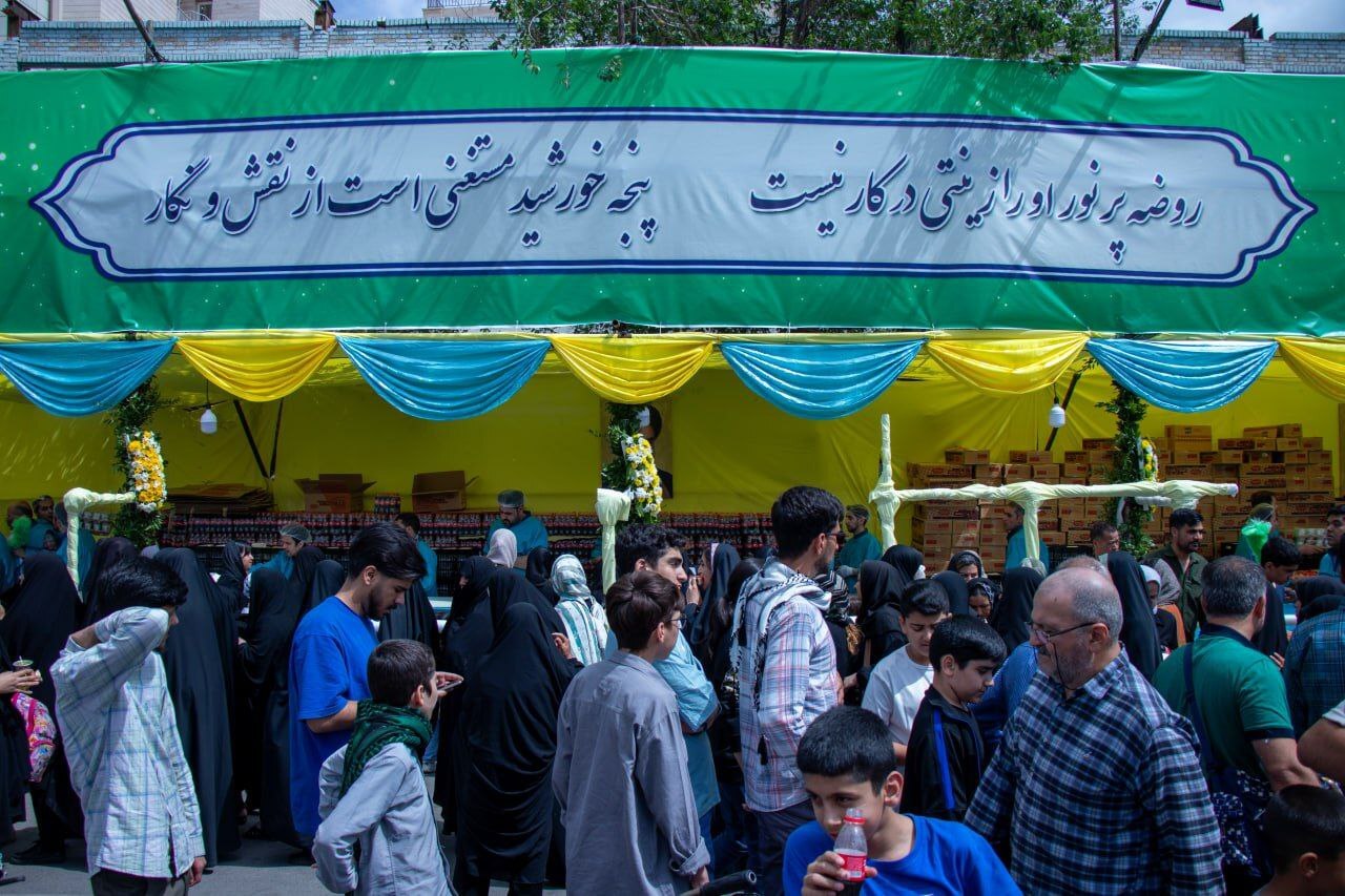 تجلی خدمت و میزبانی در آستانه میلاد امام رضا علیه&zwnj;السلام