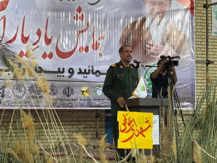 پشتوانه مردمی، موجب عزت انقلاب شده است