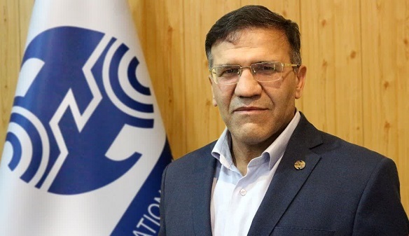 کمبود یک هزار باتری دکل و قطعی برق؛ چالش اصلی آنتن&zwnj;دهی در فارس/ اولین مدیر استان فارس با شماره شخصی، پیگیر حل مشکلات مخابراتی