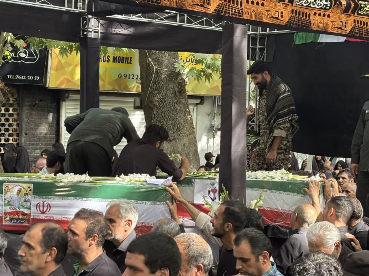 خروش دماوندی ها در تشییع پیکر دو شهید حمله رژیم صهیونیستی به روایت تصویر /در حال تنظیم