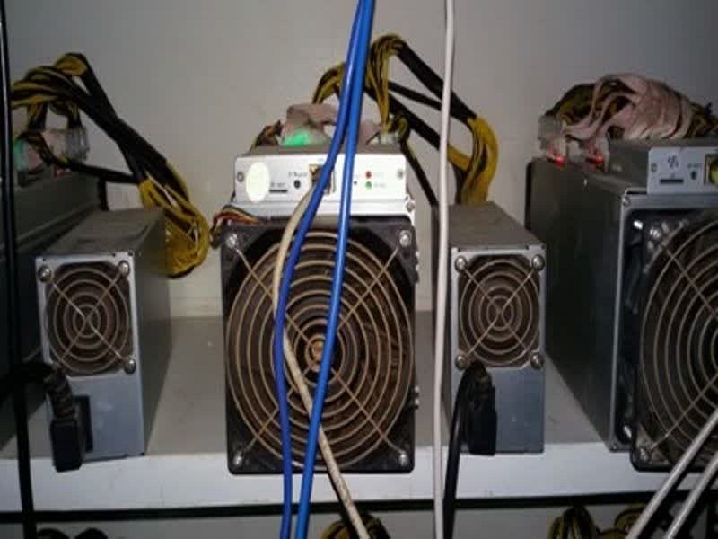 خاموشی ۱۵ دستگاه ماینر غیرمجاز در کرمانشاه