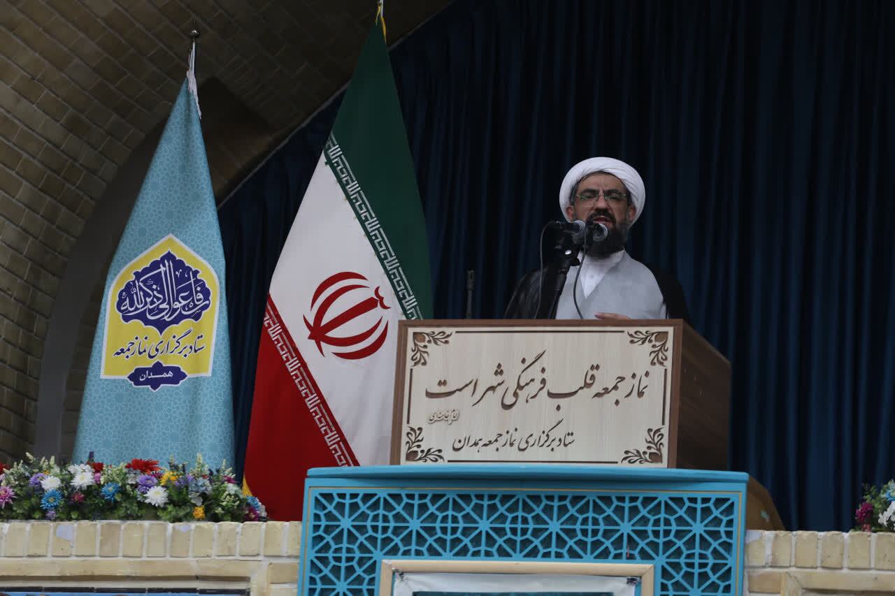 حل مشکلات و دغدغههای مردم، باعث افزایش نشاط اجتماعی میشود/ نقدها جهت حل مشکلات مردم باشد نه تضعیف دولت