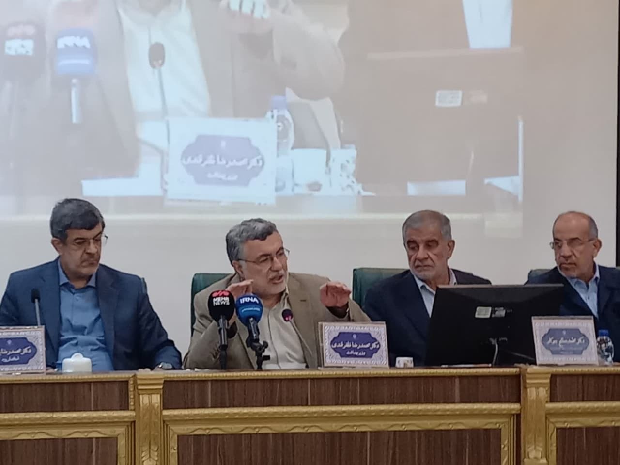 سلامت جامعه در گرو پیشگیری و آموزش همگانی است/ طرح پزشک خانواده از اولویتهای اصلی وزارت بهداشت است