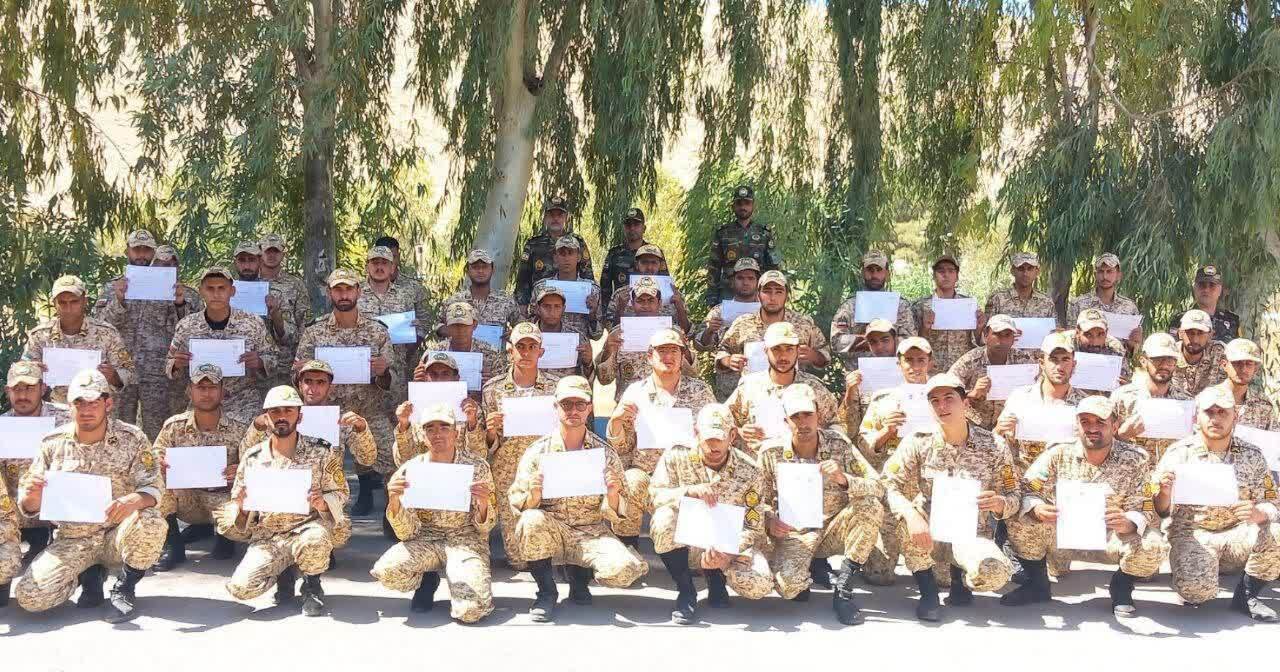 خدمت سربازی باید به فرصت یادگیری و اشتغالآفرینی تبدیل شود خدمت سربازی باید به فرصت یادگیری و اشتغالآفرینی تبدیل شود