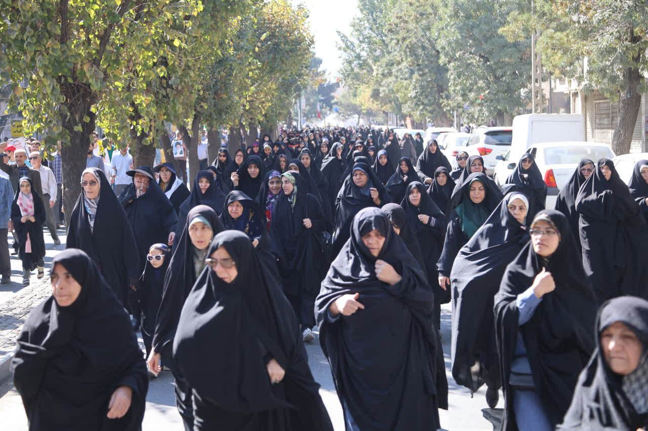 راهپیمایی &laquo;بشارت نصر&raquo; در حمایت از مردم غزه در همدان برگزار شد + عکس