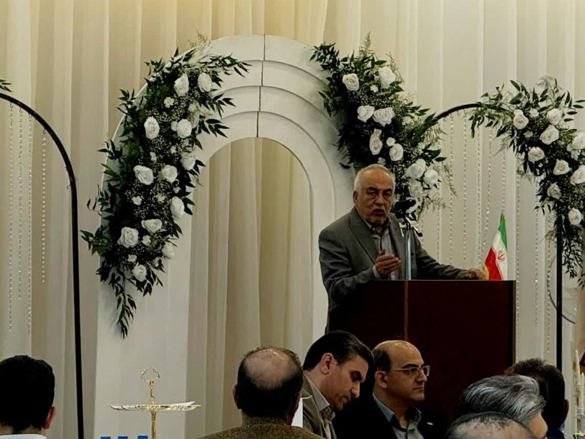 افغانستان در آستانه تحولی اقتصادی، تجار ایرانی فرصتهای سرمایهگذاری را از دست ندهند // آقای ملکی چک کنند // افغانستان در آستانه تحولی اقتصادی، تجار ایرانی فرصتهای سرمایهگذاری را از دست ندهند // آقای ملکی چک کنند //