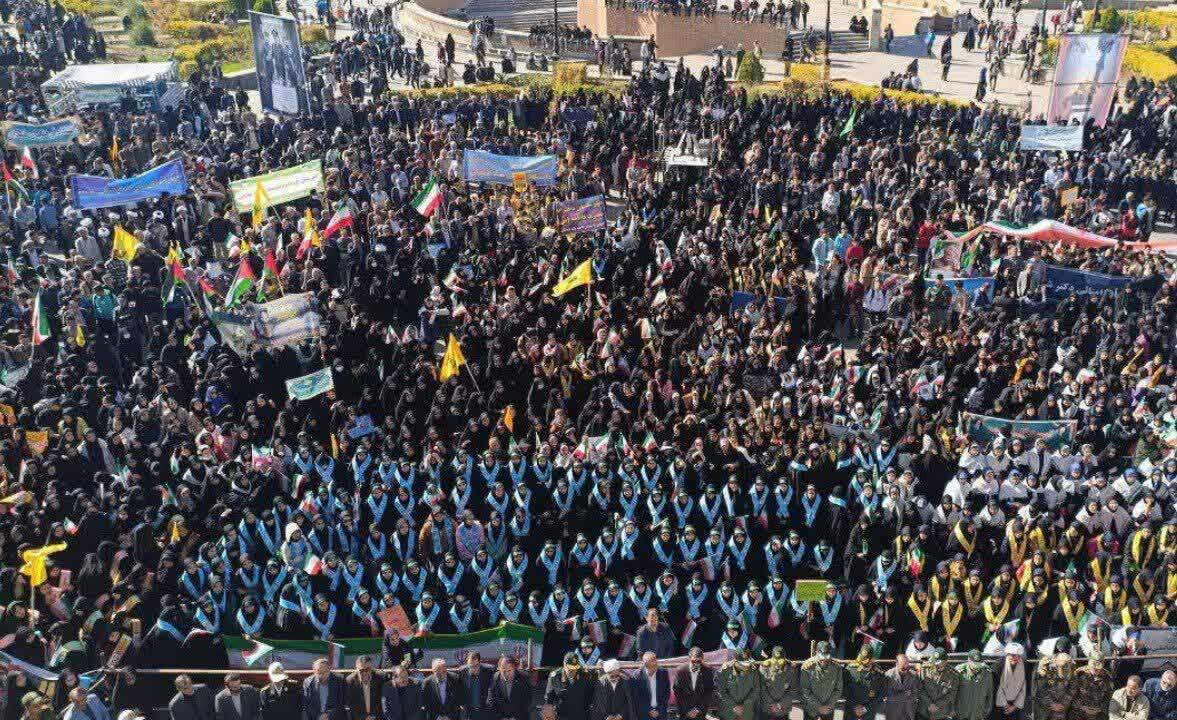 خروش مردم انقلابی همدان در یوم&zwnj;الله ۱۳ آبان + فیلم