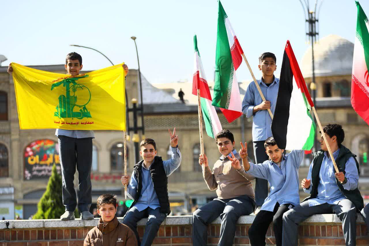 مراسم باشکوه راهپیمایی ۱۳ آبان همدان به روایت تصویر