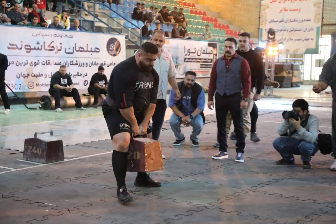 حسین وکیلی قویترین مرد ایران شد