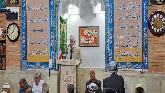 نظارت ضعیف بر بازار مردم را تحت فشار قرار داده است نظارت ضعیف بر بازار مردم را تحت فشار قرار داده است