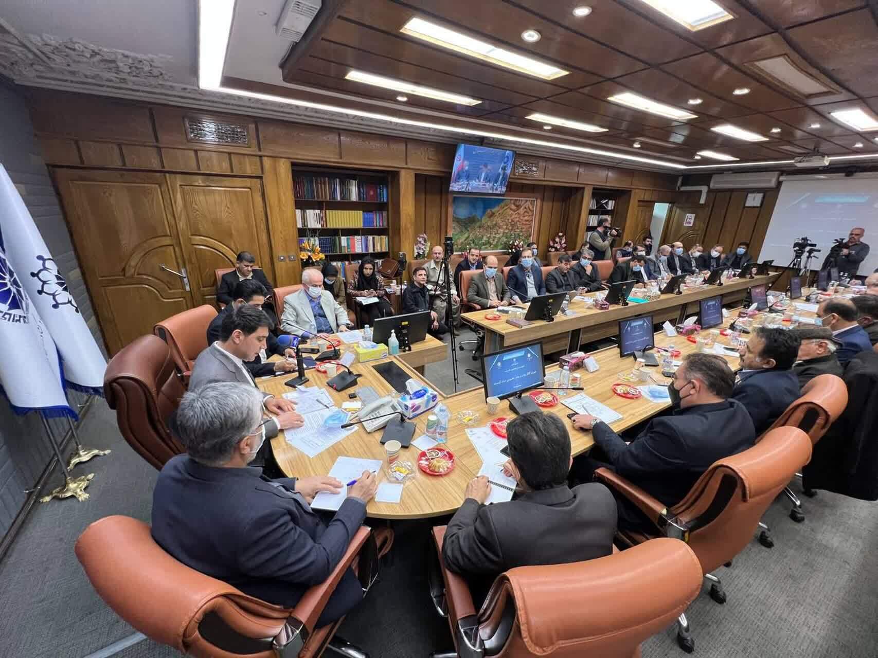 استفاده کامل از ظرفیتهای مرزی اولویت استان است/ دستگاهها روند واردات را تسهیل کنند استفاده کامل از ظرفیتهای مرزی اولویت استان است/ دستگاهها روند واردات را تسهیل کنند