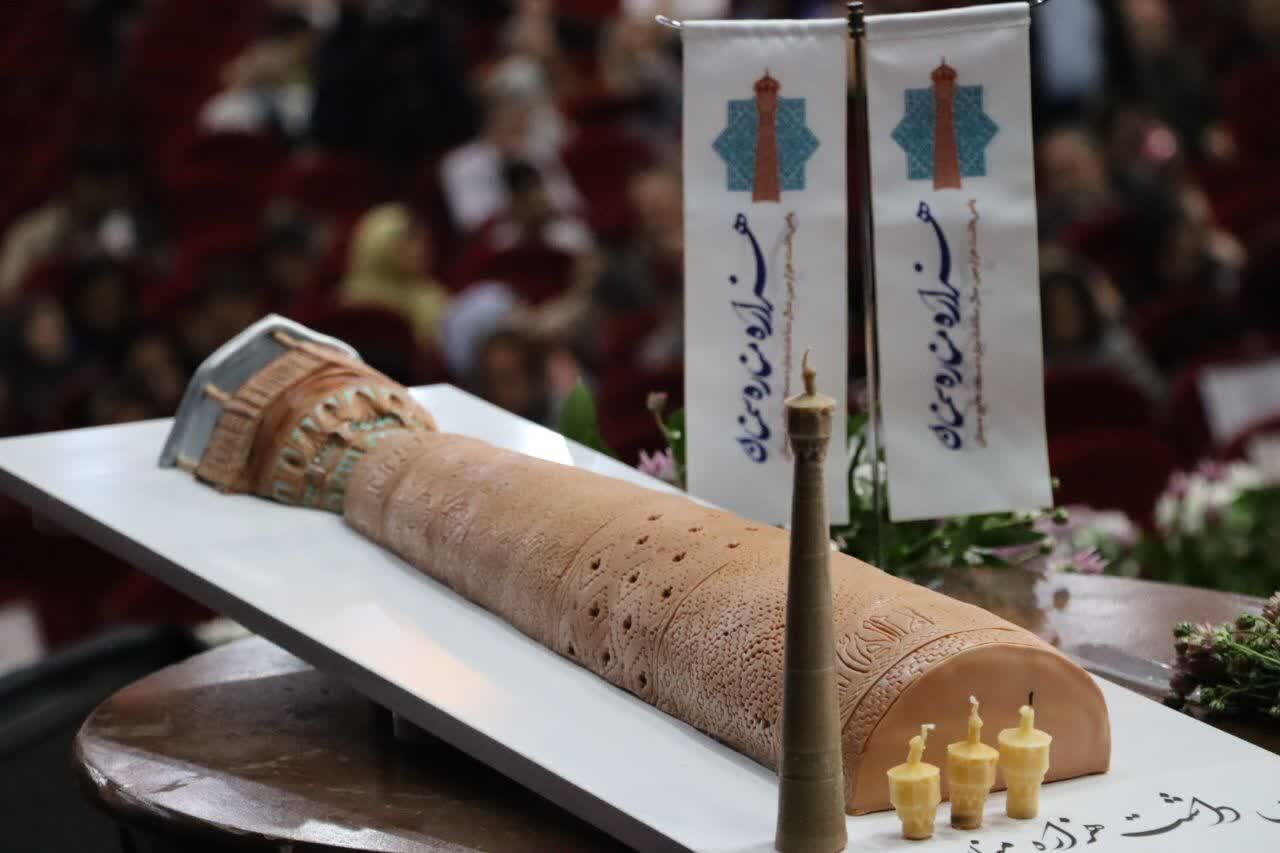 هزاره مناره مسجد جامع سمنان؛ نقطه آغاز حرکت برای جهانیشدن میراث تاریخی + تصاویر هزاره مناره مسجد جامع سمنان؛ نقطه آغاز حرکت برای جهانیشدن میراث تاریخی + تصاویر