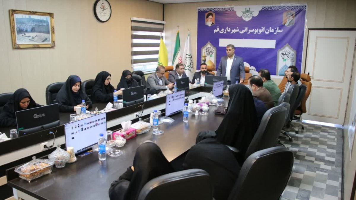 ۵ نشان رنگارنگ برای کاراته کا‌های قمی // این اخبار کار نمی شود //