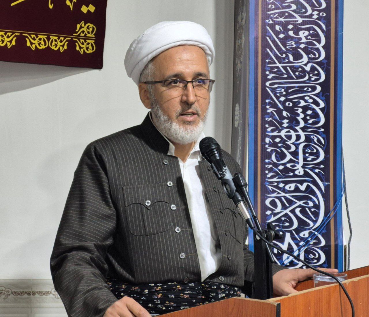 پیام رهبر انقلاب نقشه راه وحدت ملی و مبارزه با دشمنان است