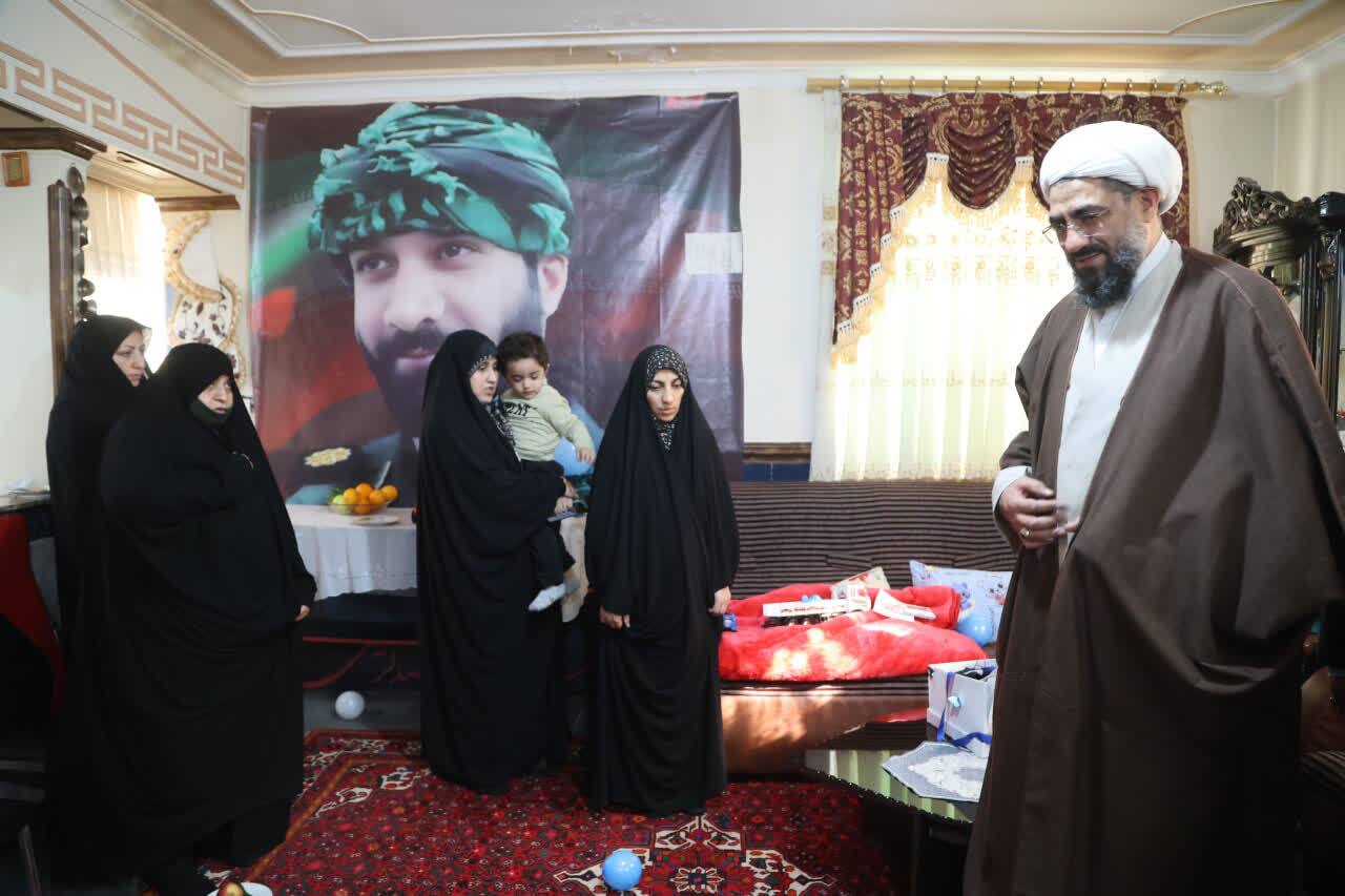 تولد فرزندان شهدا نشان دهنده تداوم نسل مقاومت است تولد فرزندان شهدا نشان دهنده تداوم نسل مقاومت است