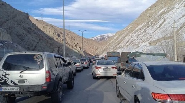 آخرین وضعیت جادههای شمالی کشور تشریح شد/ ترافیک سنگین در محورهای کندوان و هراز آخرین وضعیت جادههای شمالی کشور تشریح شد/ ترافیک سنگین در محورهای کندوان و هراز