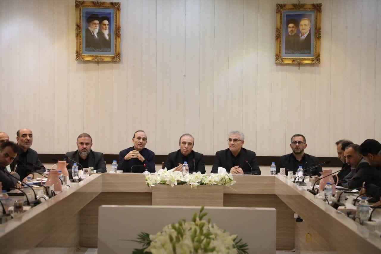 ۳۰۰ میلیون دلار سهمیه واردات کالا برای اردبیل تخصیص یافت/ اردبیل در میان ۵ استان برتر توزیع و تامین کالا در جنگ رمضان
