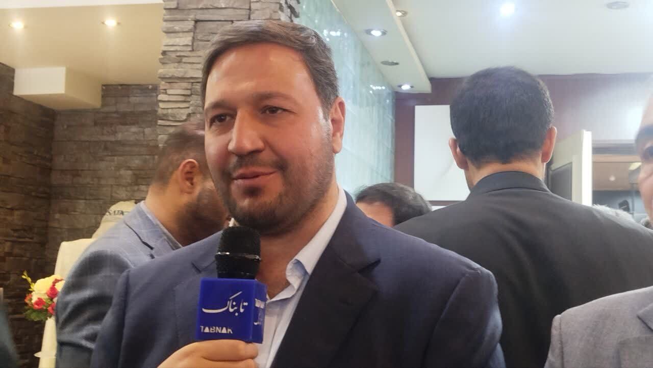 صنعتگران در شرایط سخت جنگ ترکیبی، تولید را ادامه می‌دهند + فیلم