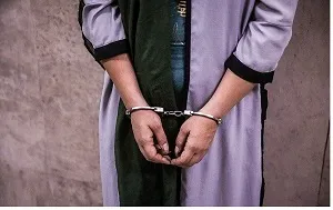 فرمانده انتظامی استان خوزستان از دستگیری یک زن سارق با ۹۶ دستگاه تلفن همراه مسروقه در پایانه مرزی شلمچه خبر داد.